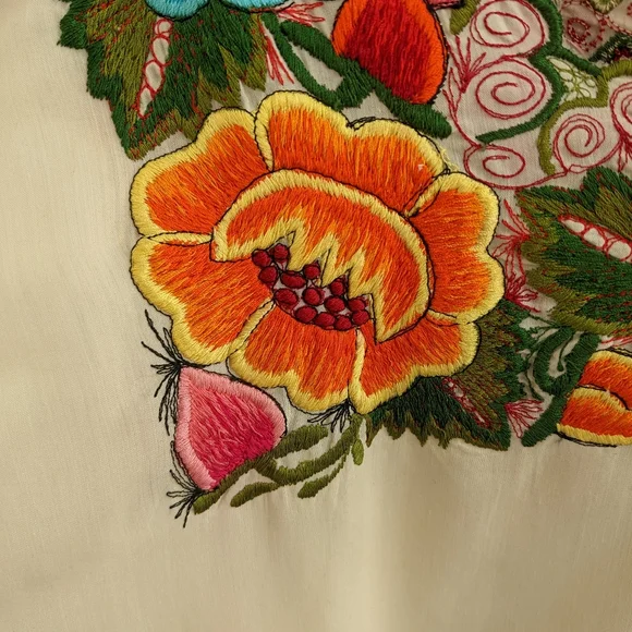 Vintage embroidered caftan - Picture 2 of 7